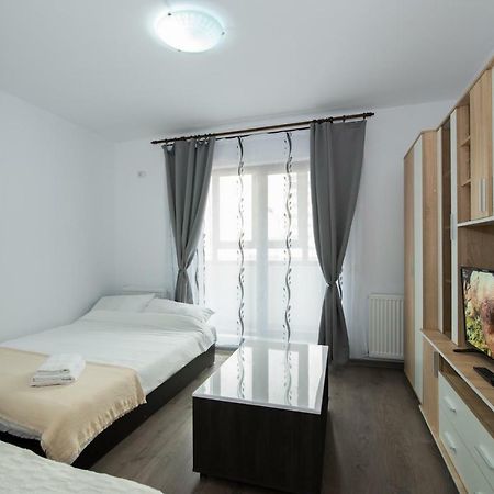Rezident Militari Apartment Chiajna Bagian luar foto